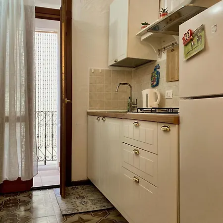 Apartment Marmilla - Centro Storico Di *