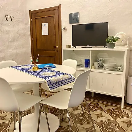 Marmilla - Centro Storico Di Apartamento